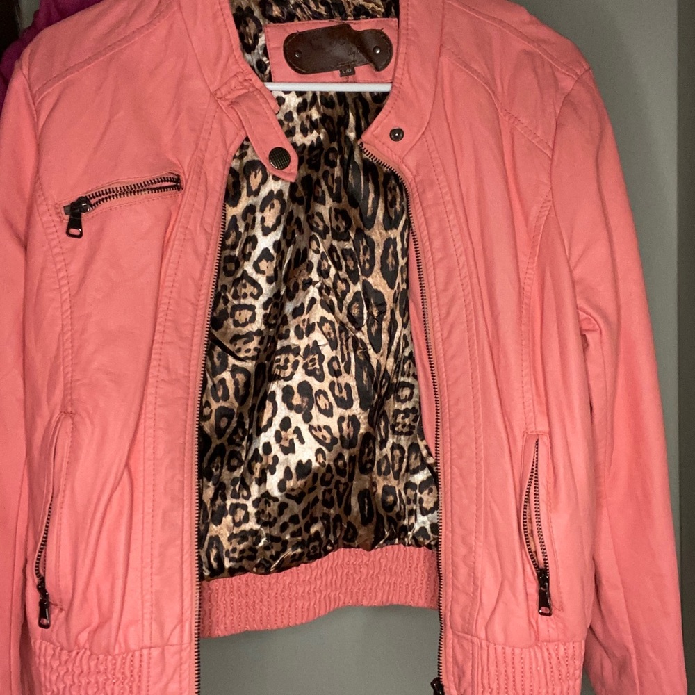 Ci sono faux leather pink jacket with Leopardprint